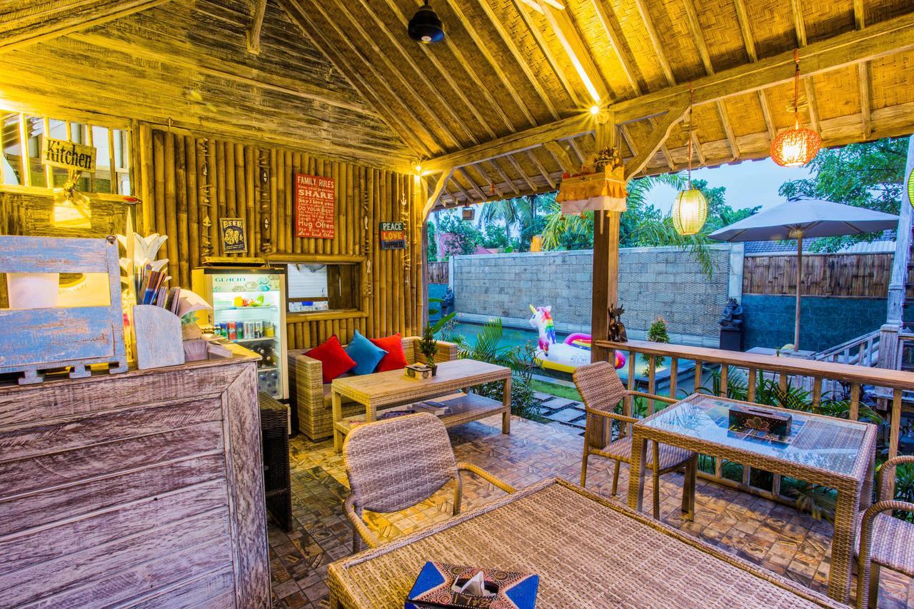 The Syron Huts Lembongan Hotel Exterior photo