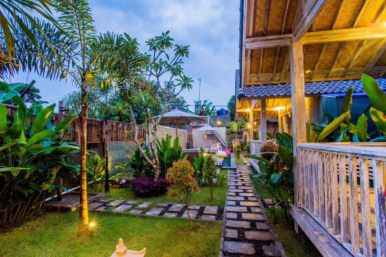 The Syron Huts Lembongan Hotel Exterior photo